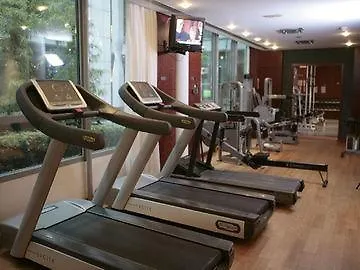 Отель Ascott Arc De Triomphe 4*