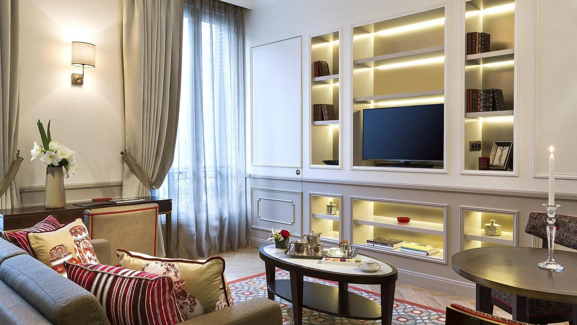Hotel Ascott Arc De Triomphe 4*
