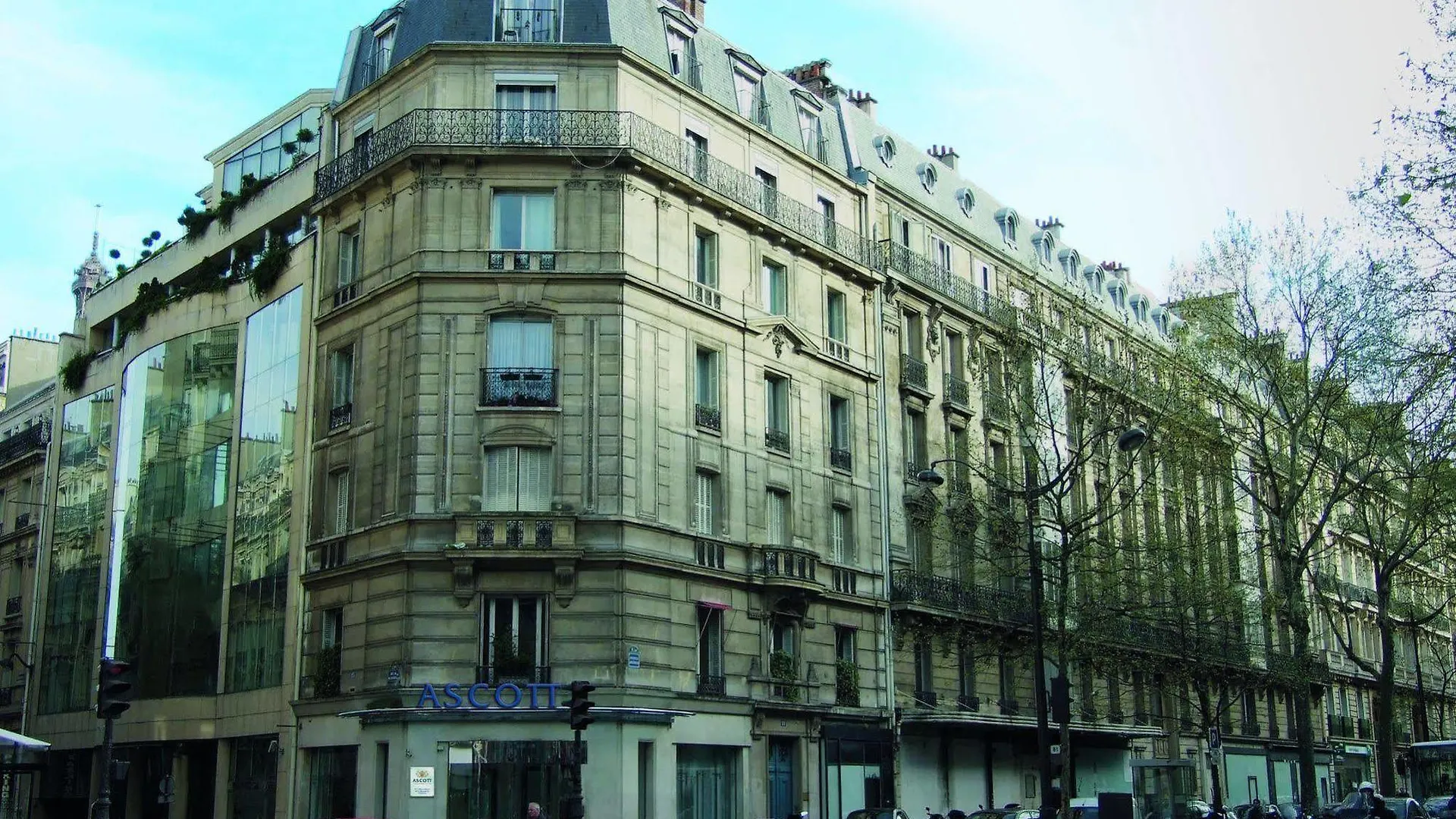 Hotel Ascott Arc De Triomphe 4*